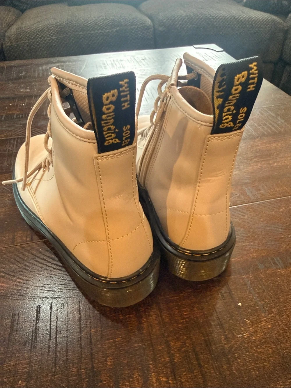 Dr. Martens Kids 1460 Pascal Boots Youth Size 4 NWOT Cream/Tan Side Zip NWOT